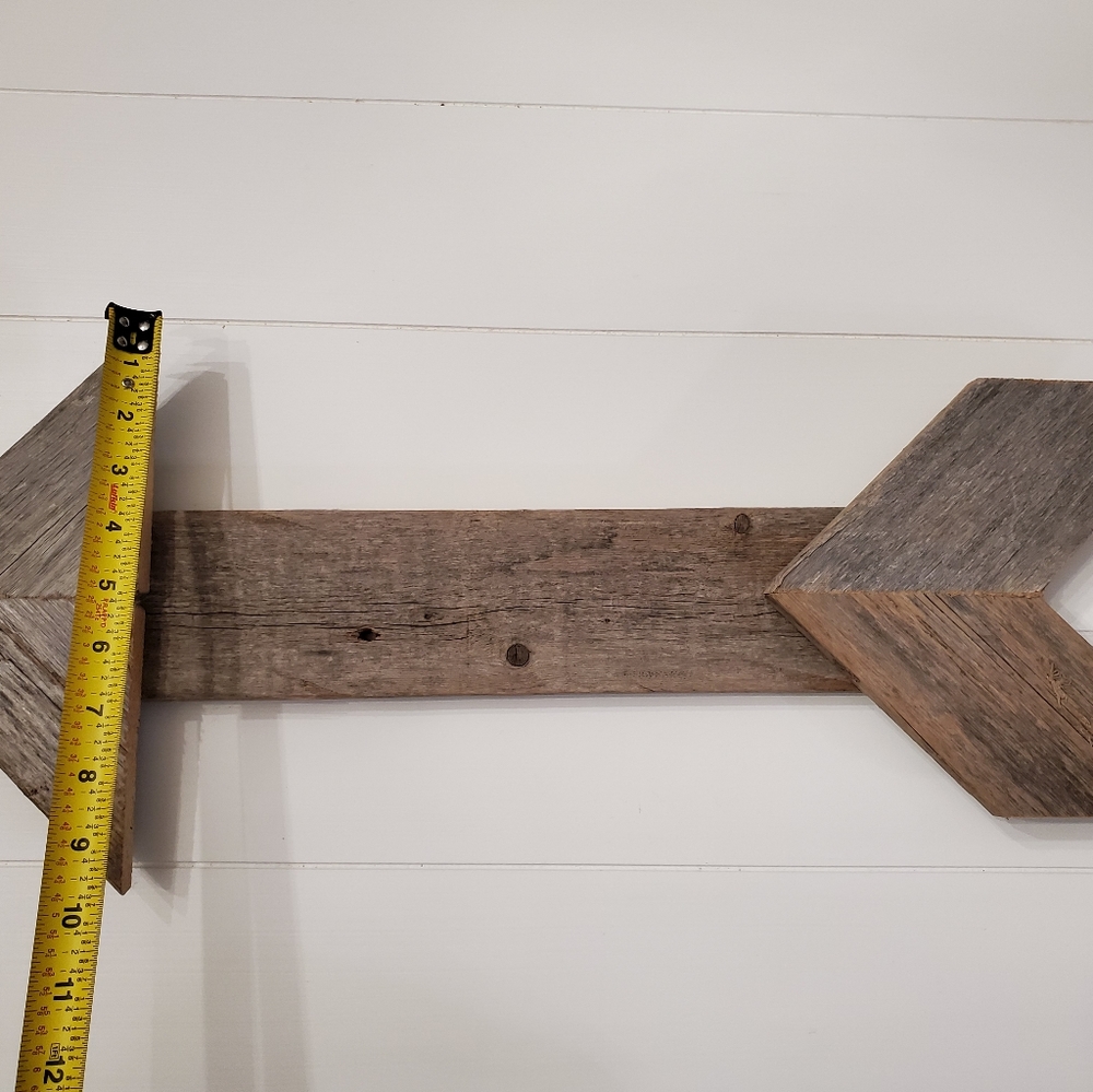 Rustic wooden arrow - Picture 3 of 4